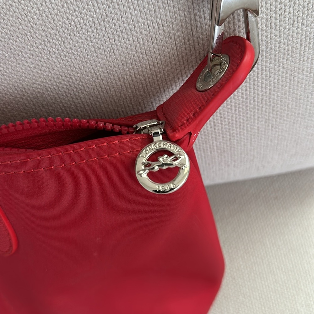 LONGCHAMP MODELE DEPOSE RED NYLON MEDIUM BAG WITH SHOULDER CROSSBODY STRAP - Picture 4 of 14